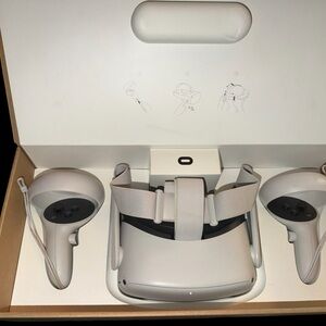 Meta Oculus Quest 2 All-in-One VR Headset with Controllers White, 128GB in Box